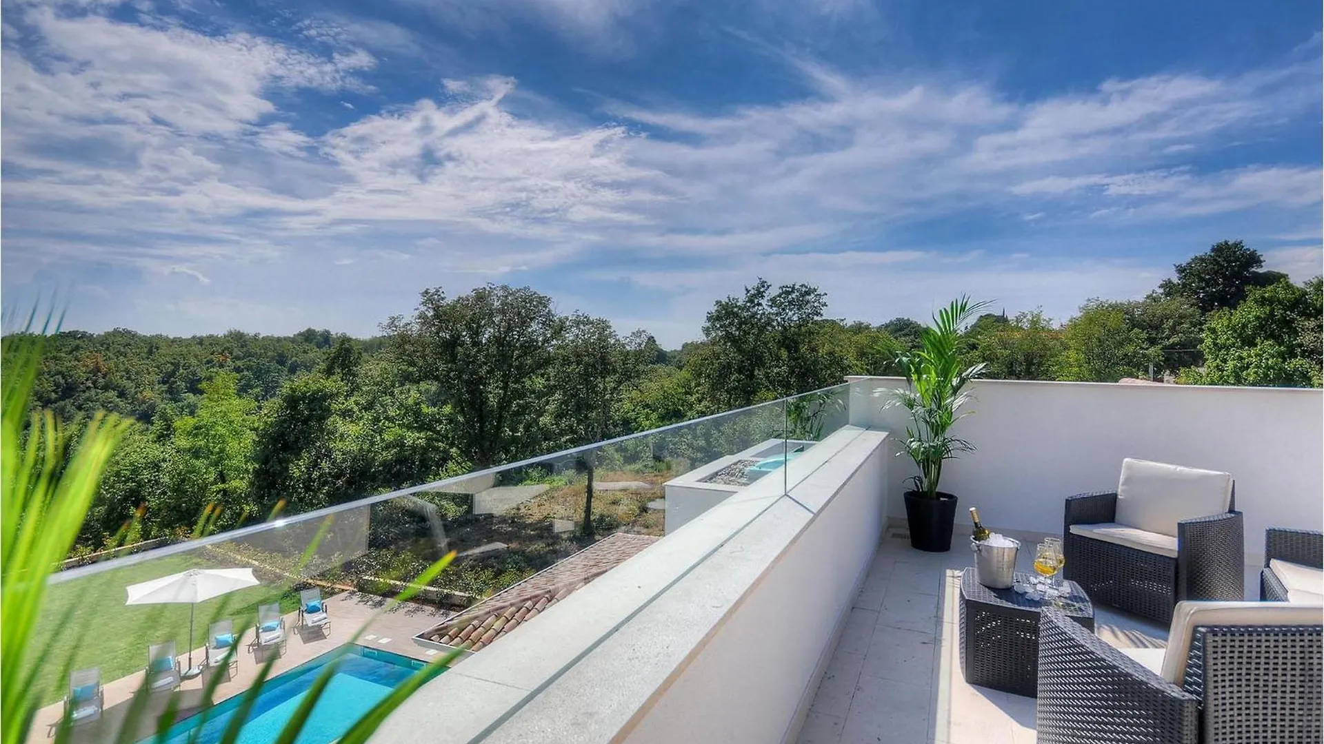 Villa Onyx Пореч 0*,